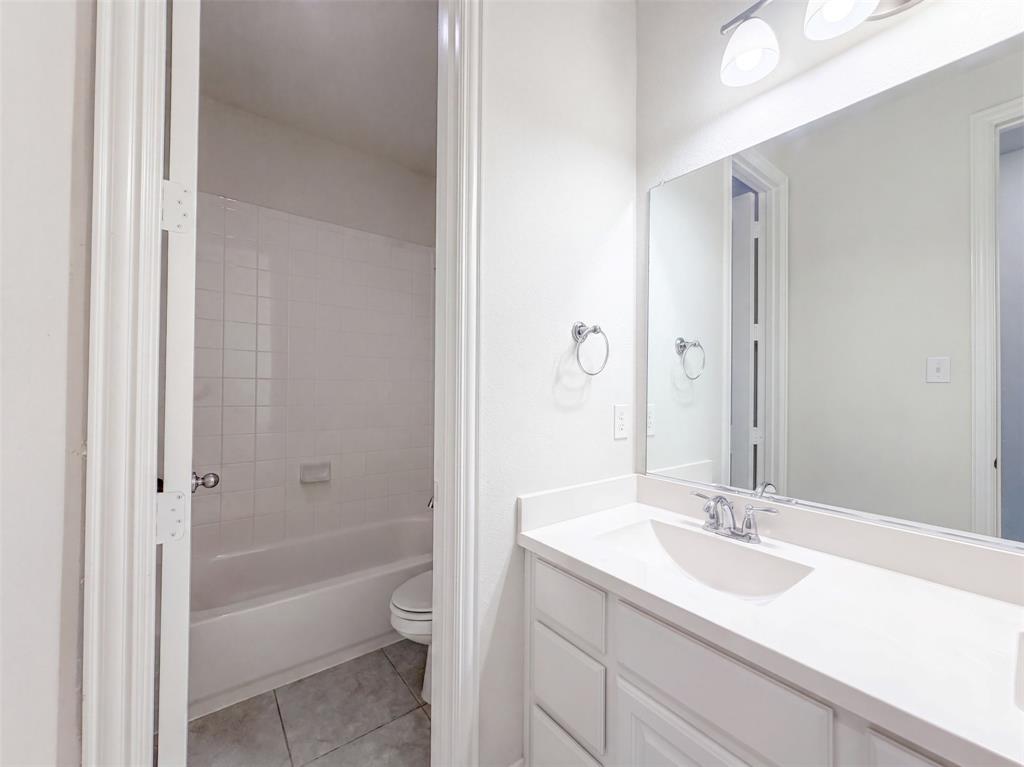 16204 Cullen Park Way Property Photo 28