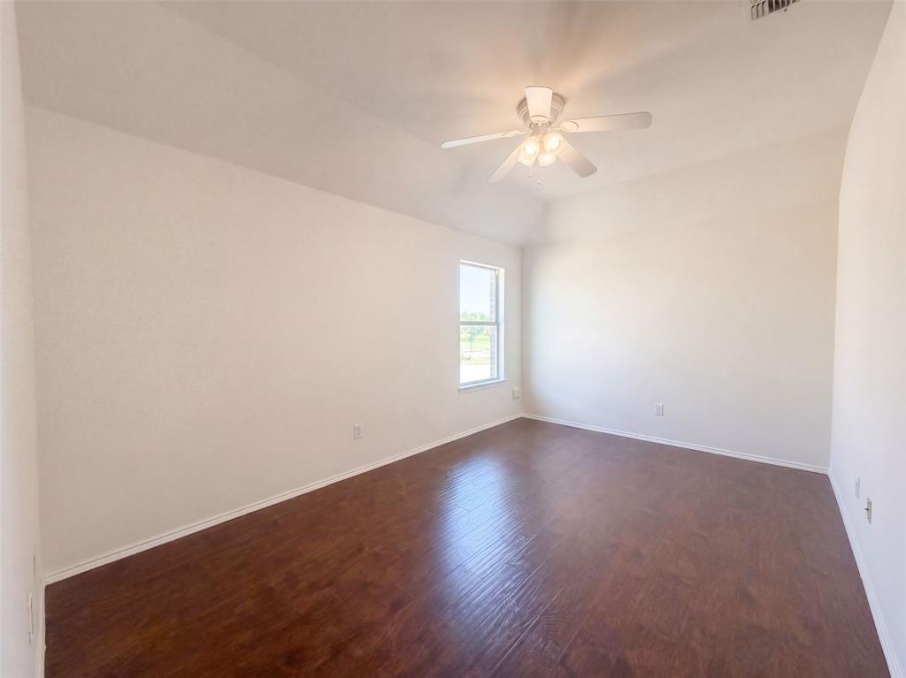 1304 Grapevine Drive Property Photo 7