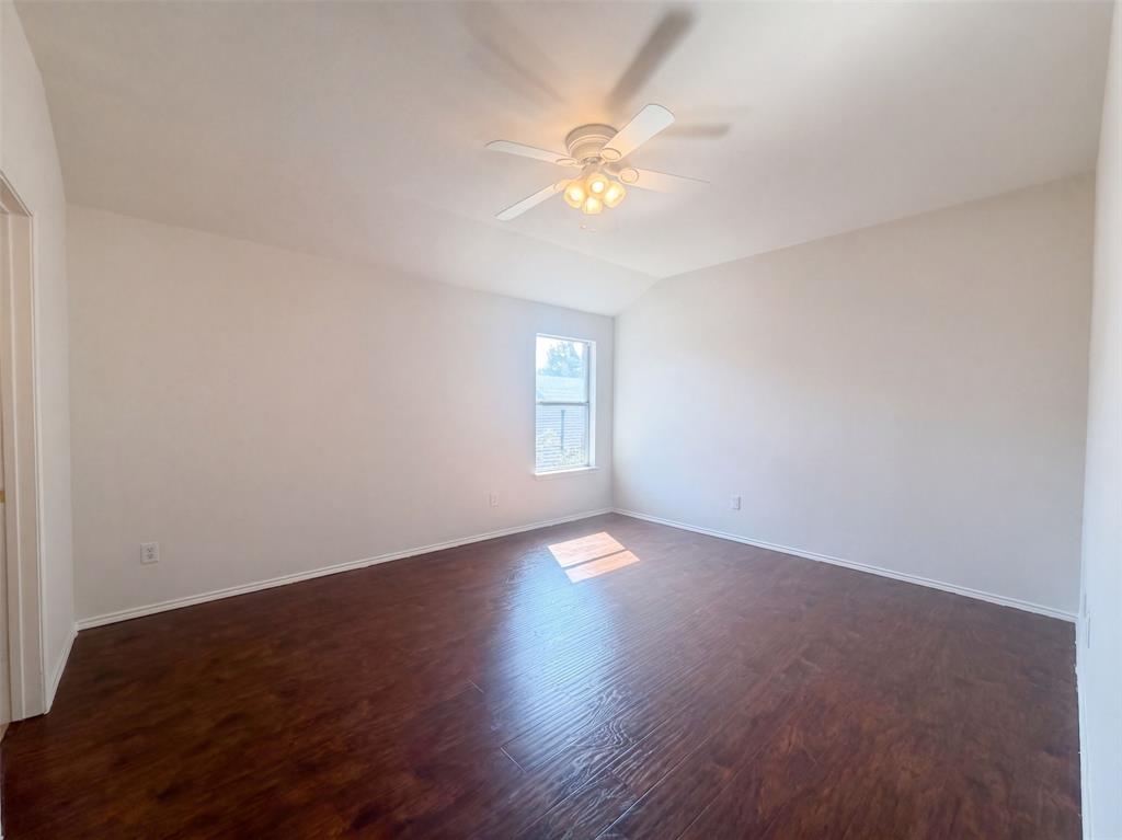 1304 Grapevine Drive Property Photo 13