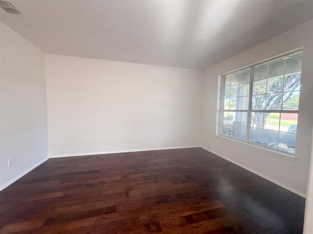 1304 Grapevine Drive Property Photo 18