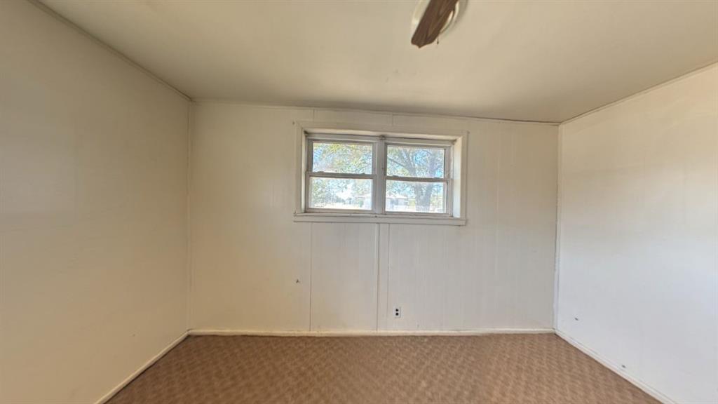 310 Combs Street Property Photo 7