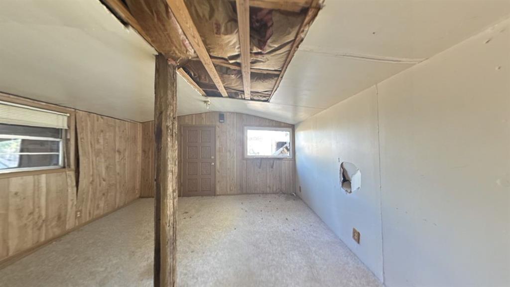 310 Combs Street Property Photo 11