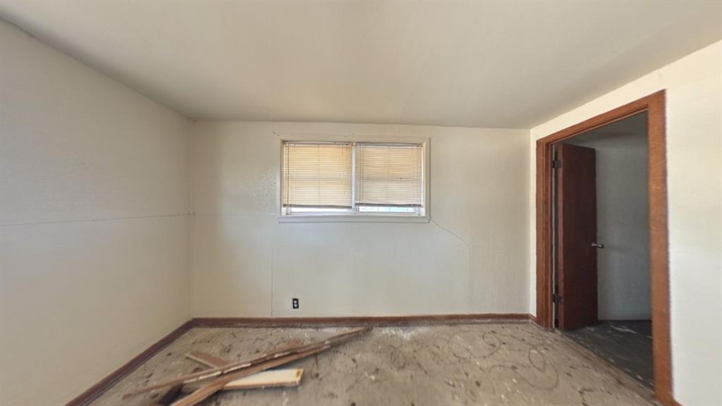 310 Combs Street Property Photo 26