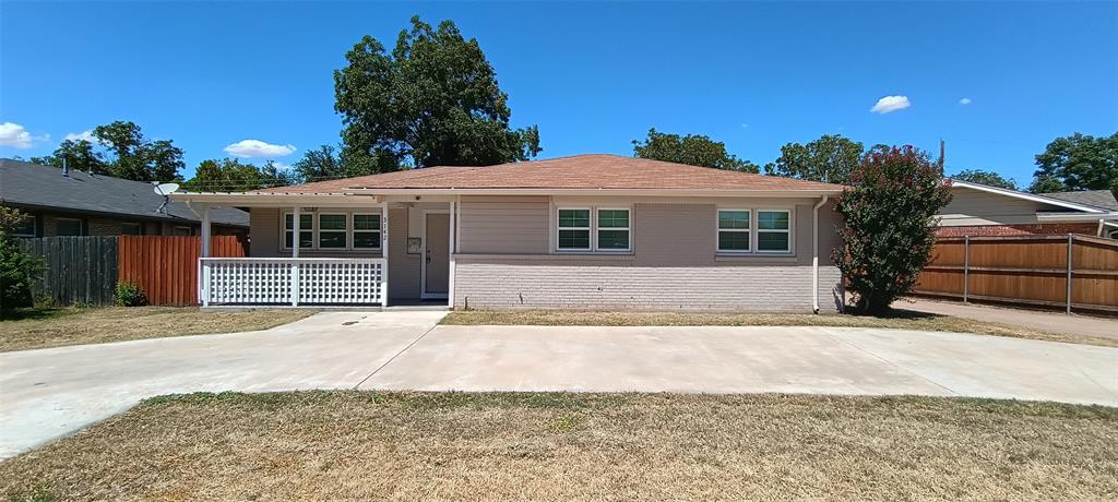3142 Columbia Drive Property Photo 1