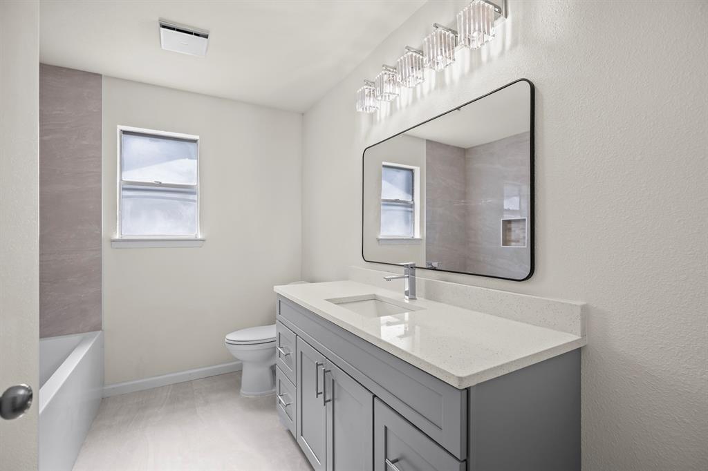 1009 Springdale Road Property Photo 16