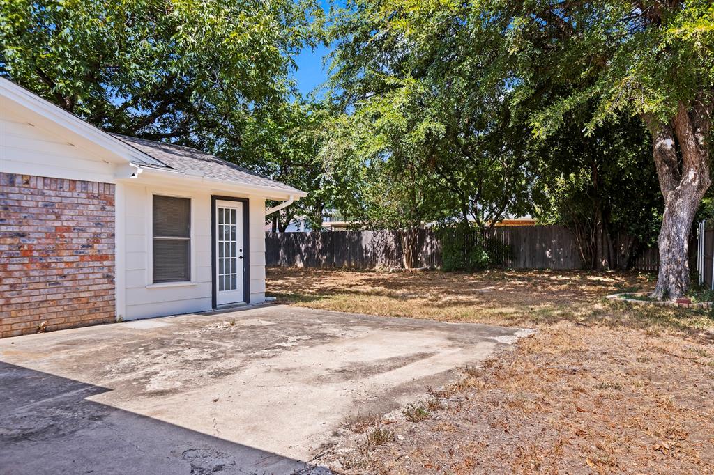 1009 Springdale Road Property Photo 23