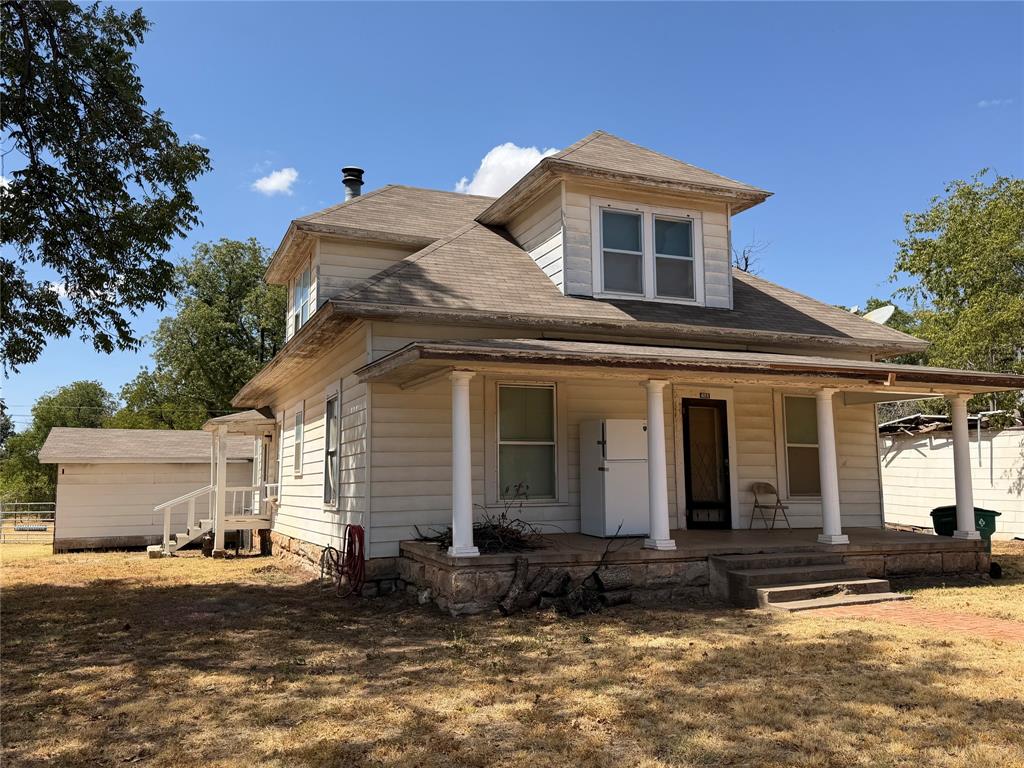 401 N Stratton Street Property Photo 1