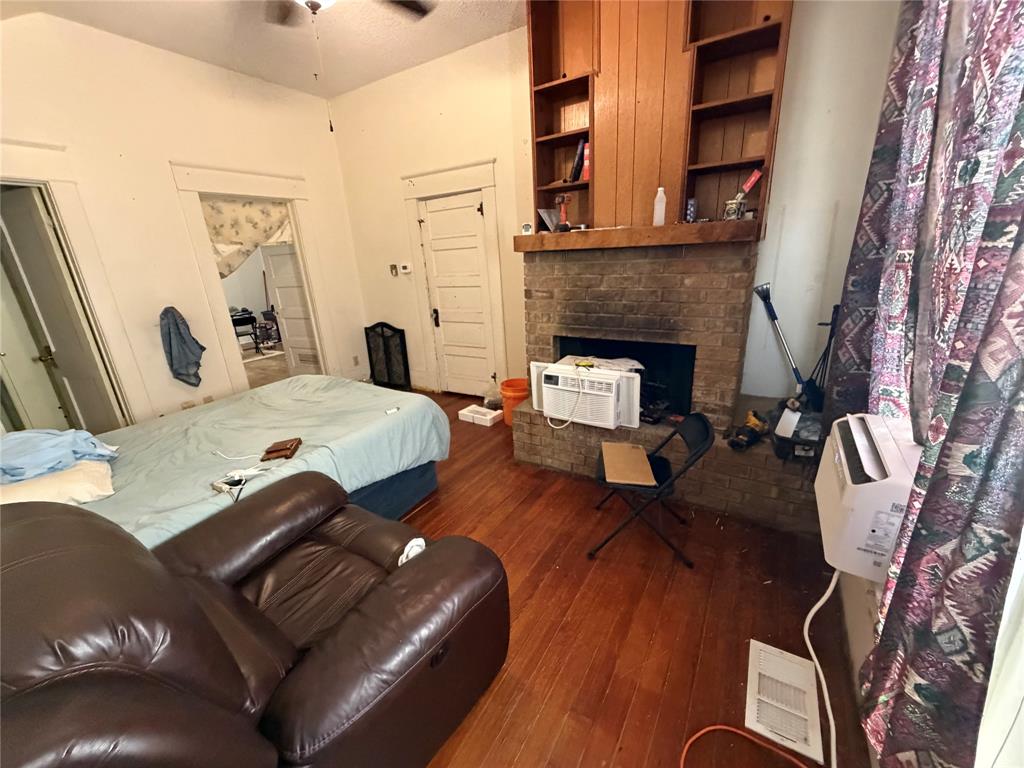 401 N Stratton Street Property Photo 9