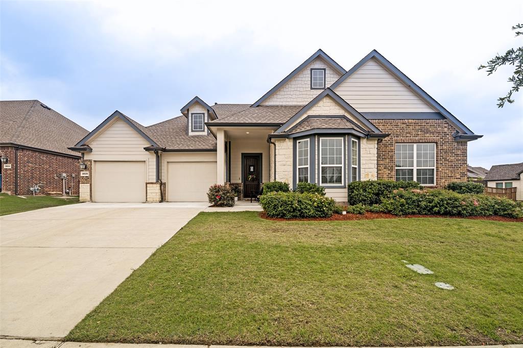 2618 Long Common Property Photo 1