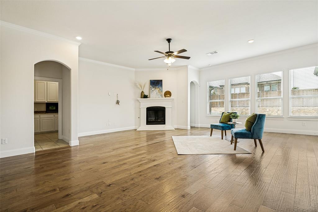 2618 Long Common Property Photo 10