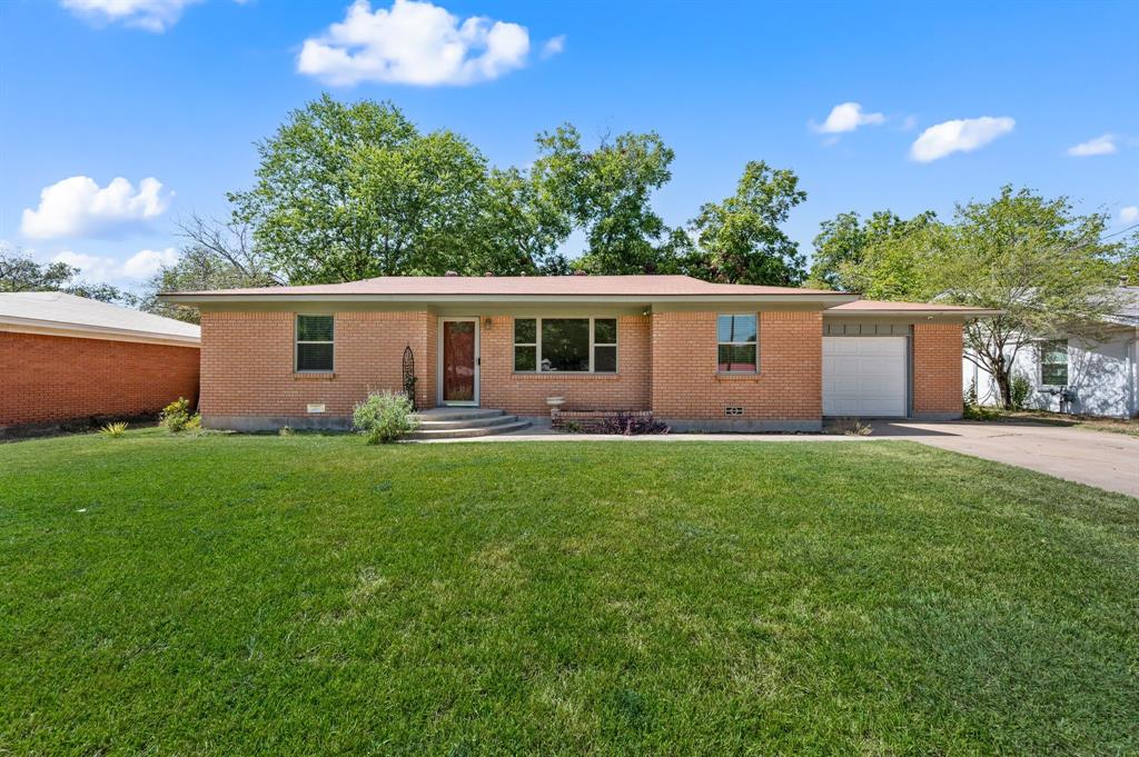 1134 Usher Street Property Photo 1