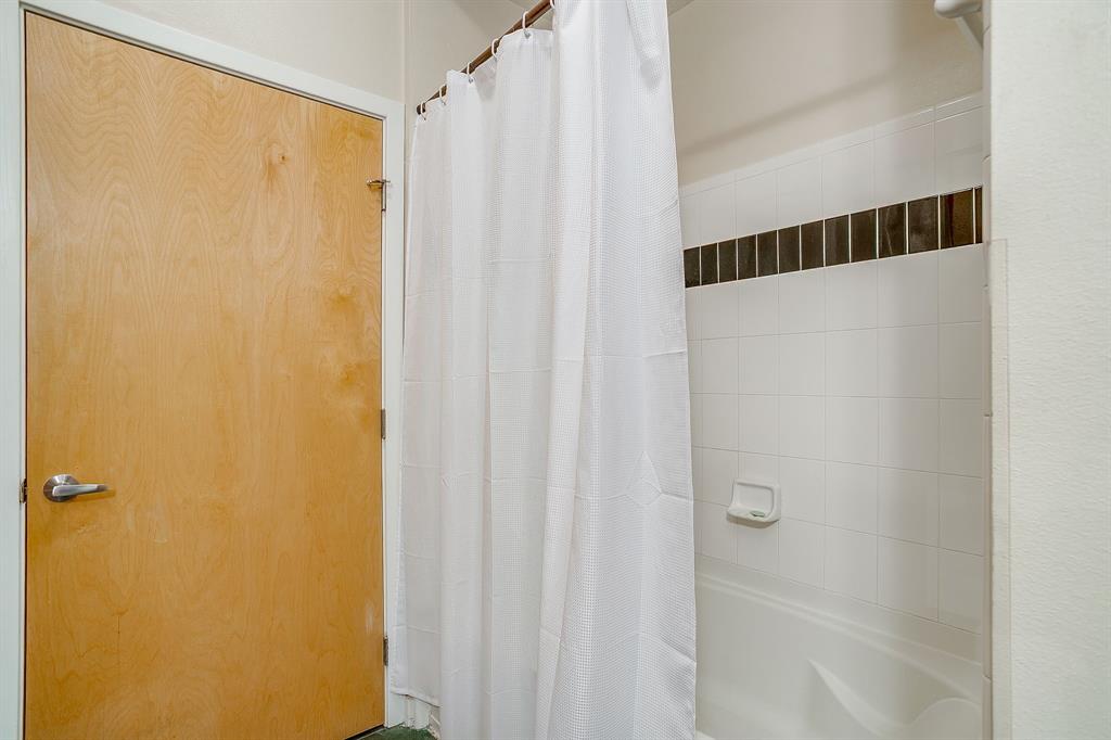 201 W Lancaster Avenue 208 Property Photo 16