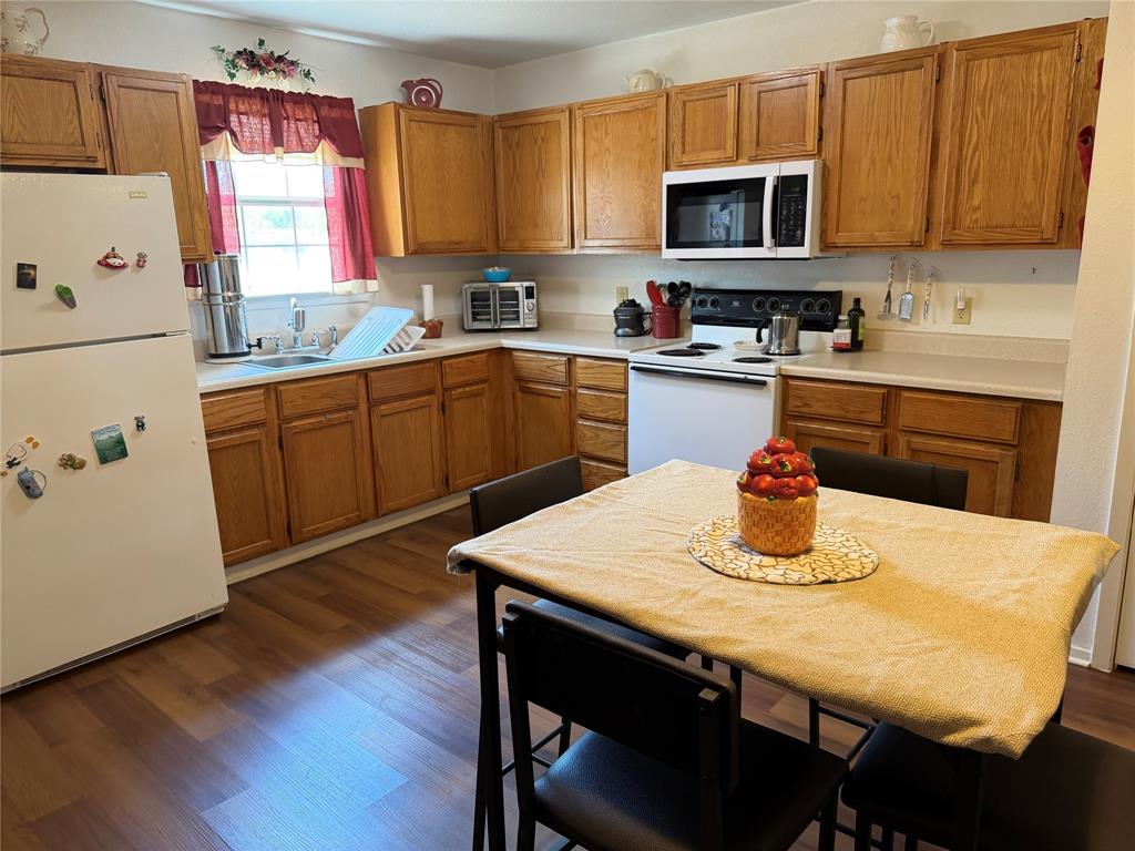 1101 N Stratton Street Property Photo 4