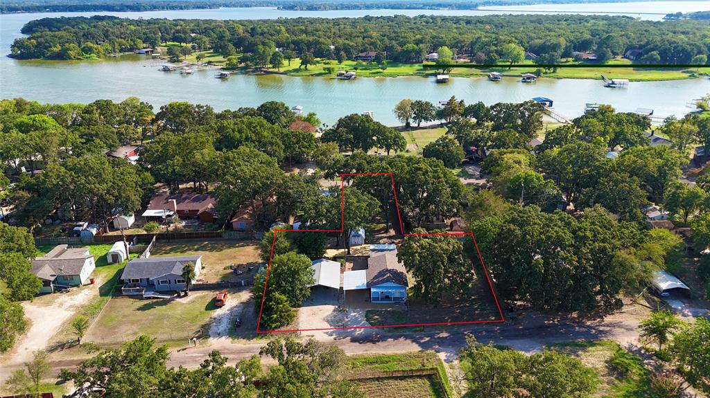 9669 Lakeland Loop Property Photo 1