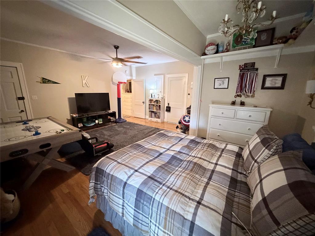 310 N Donald Street Property Photo 16
