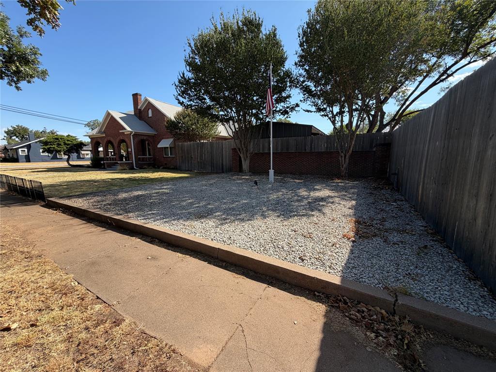 310 N Donald Street Property Photo 39