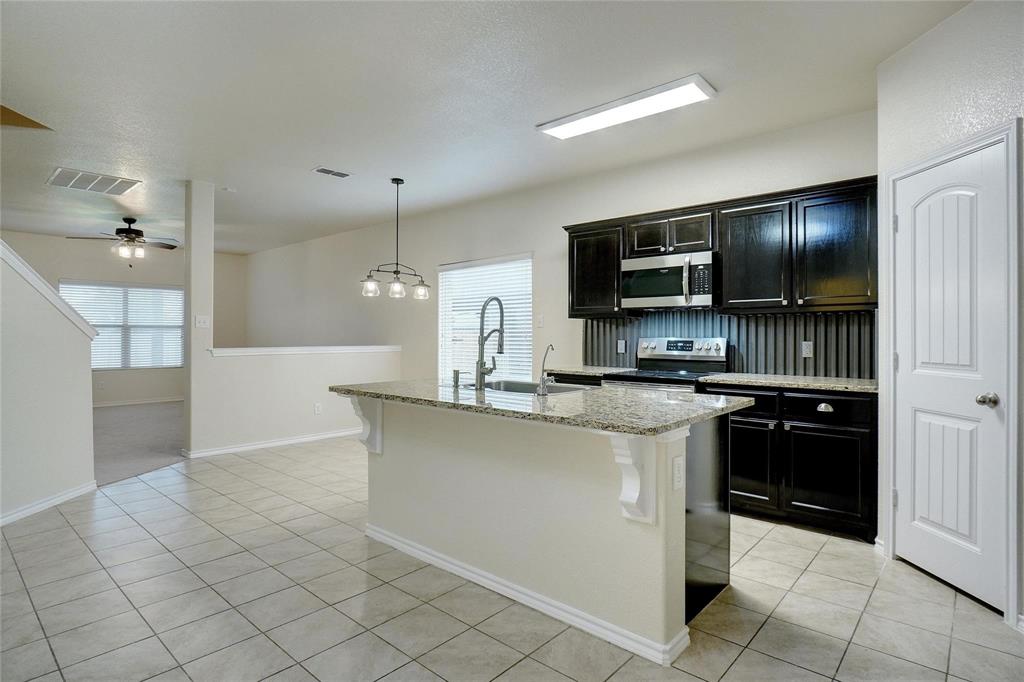 644 River Rock Drive Property Photo 4