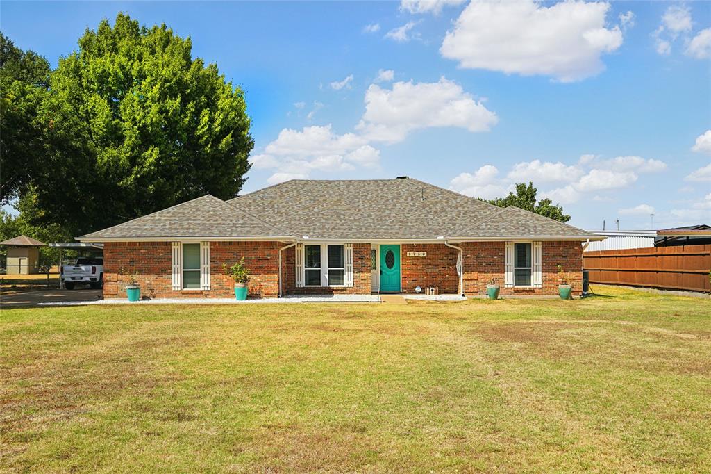1710 Vineyard Road Property Photo 1