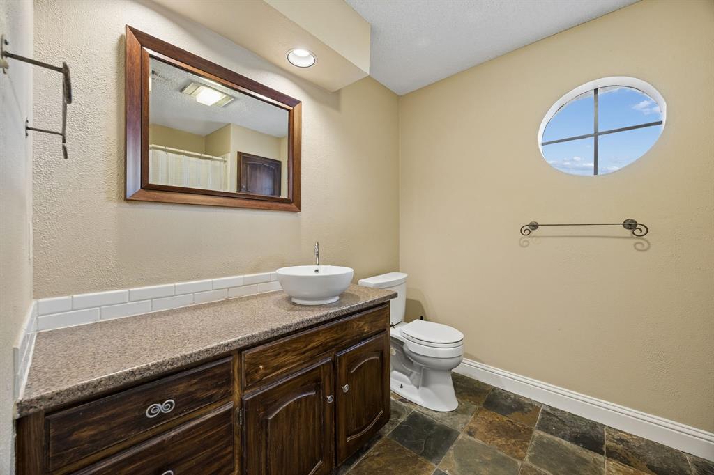 900 Rosewood Court Property Photo 16