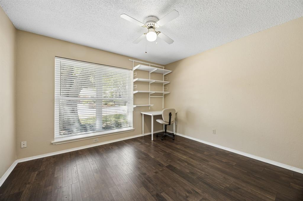 900 Rosewood Court Property Photo 17