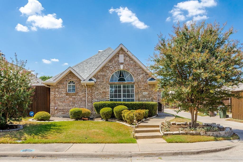 8433 Pipe Stone Drive Property Photo 1