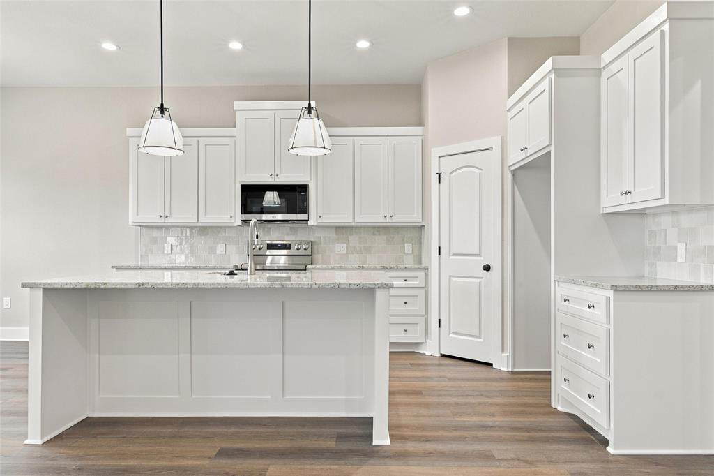 96 N Seventh Property Photo 9