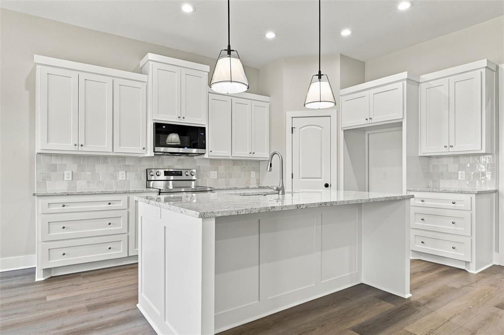 96 N Seventh Property Photo 10