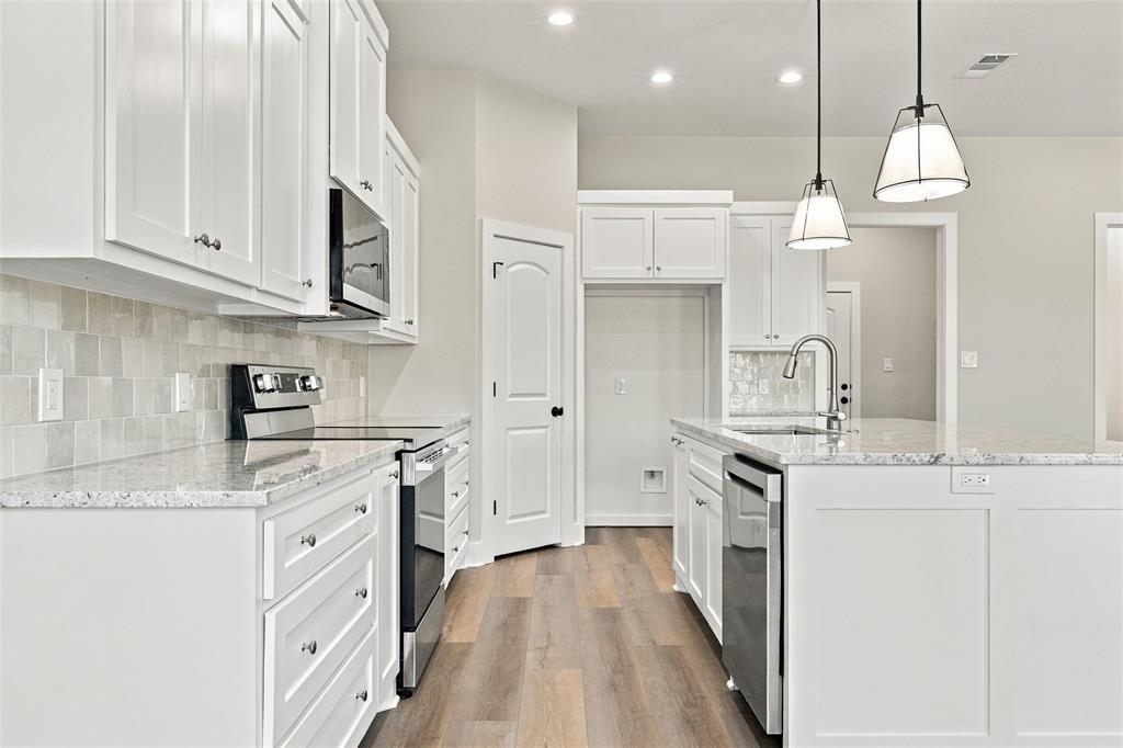 96 N Seventh Property Photo 11
