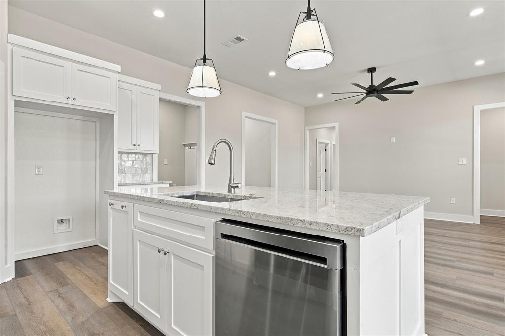 96 N Seventh Property Photo 14