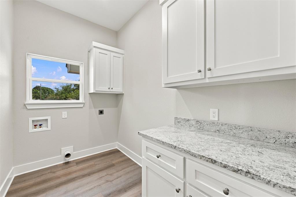 96 N Seventh Property Photo 23