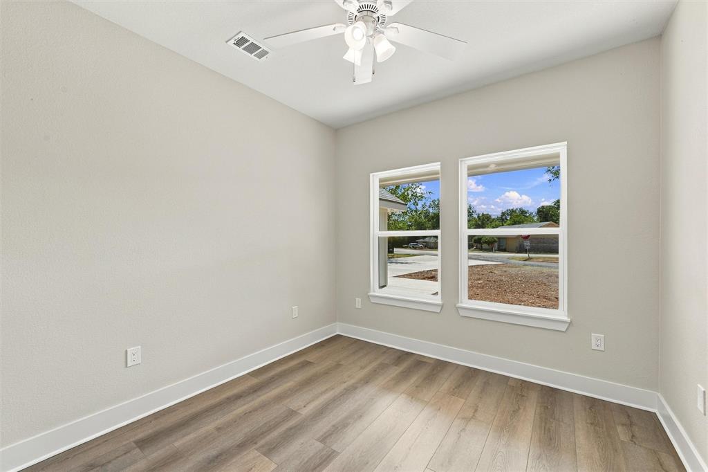 96 N Seventh Property Photo 24