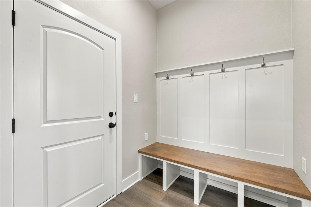 96 N Seventh Property Photo 28