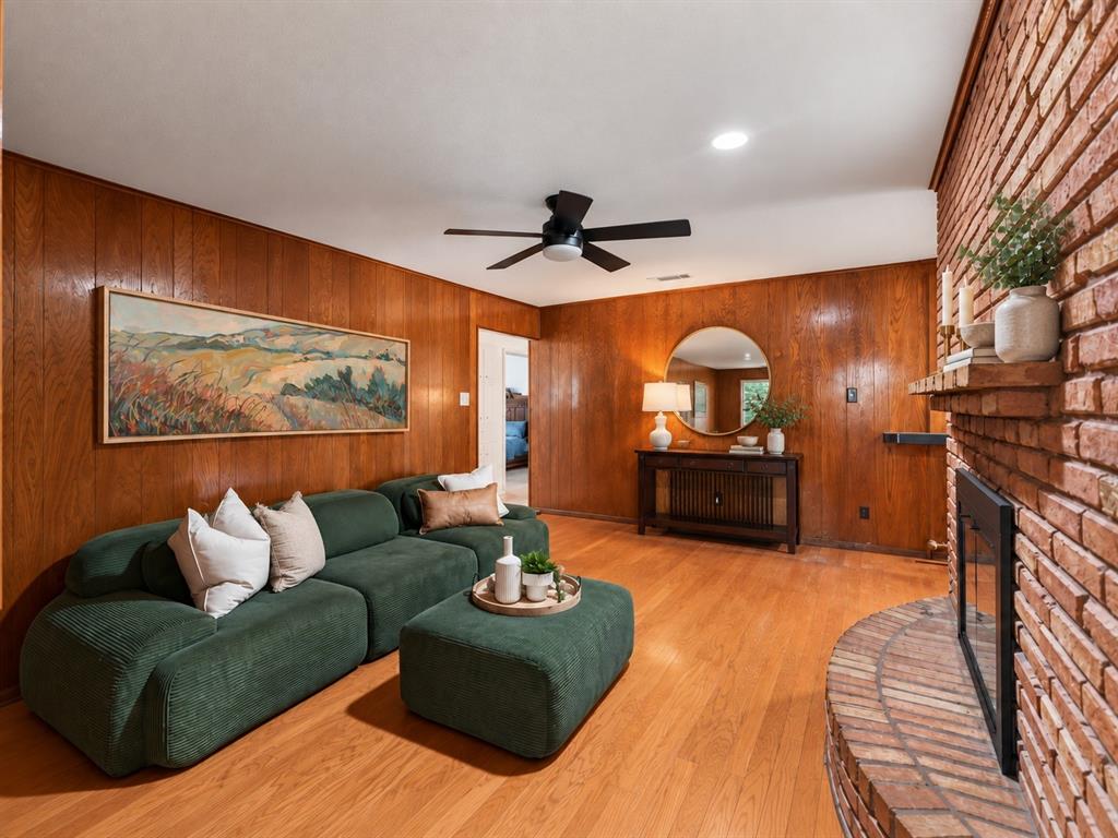520 Circleview Drive Property Photo 13