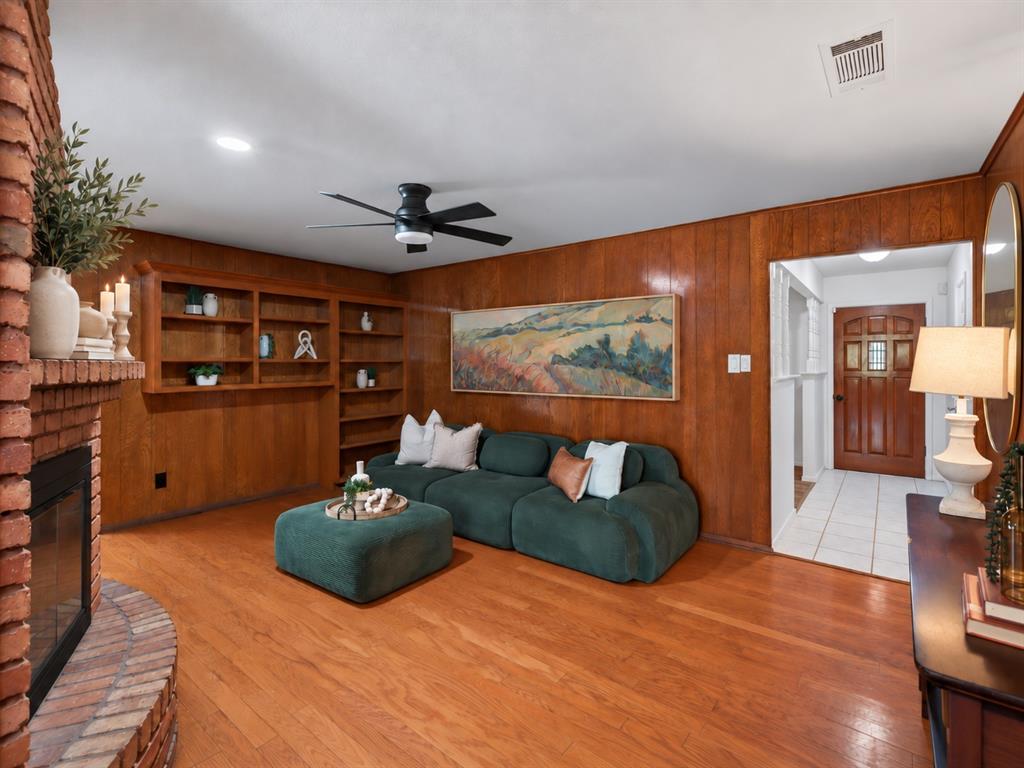 520 Circleview Drive Property Photo 14