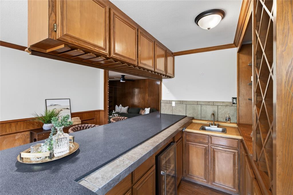 520 Circleview Drive Property Photo 18
