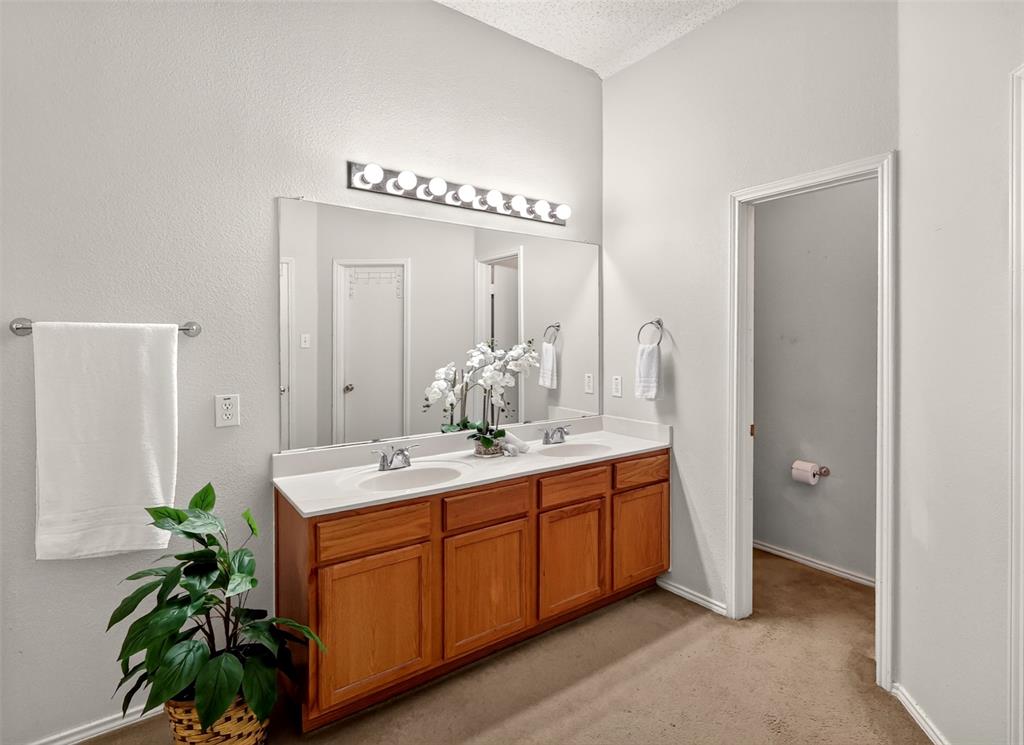 4721 Sleepy Ridge Circle Property Photo 27
