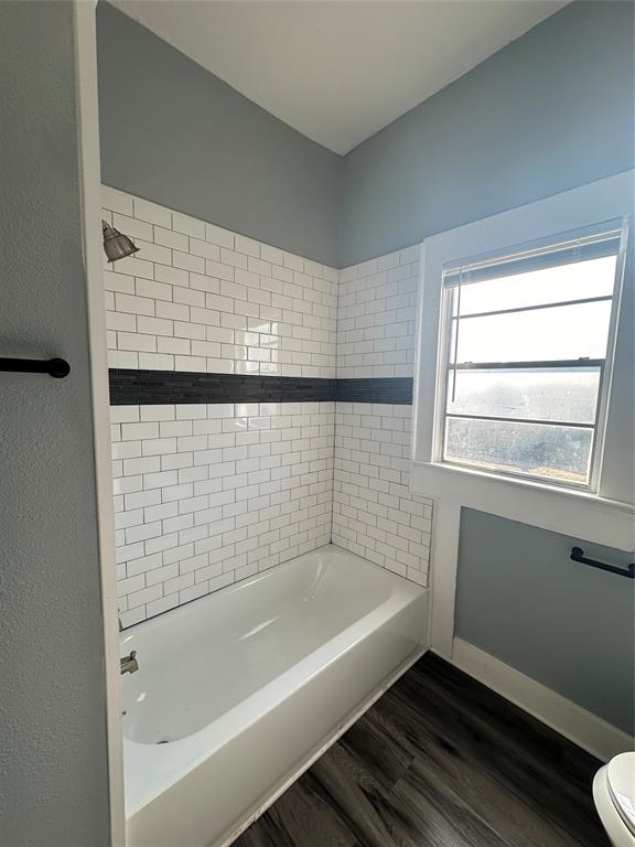 413 E 3rd Street Property Photo 16