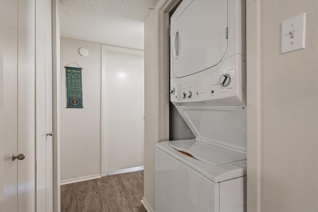 1214 Baylor Avenue 202 Property Photo 10