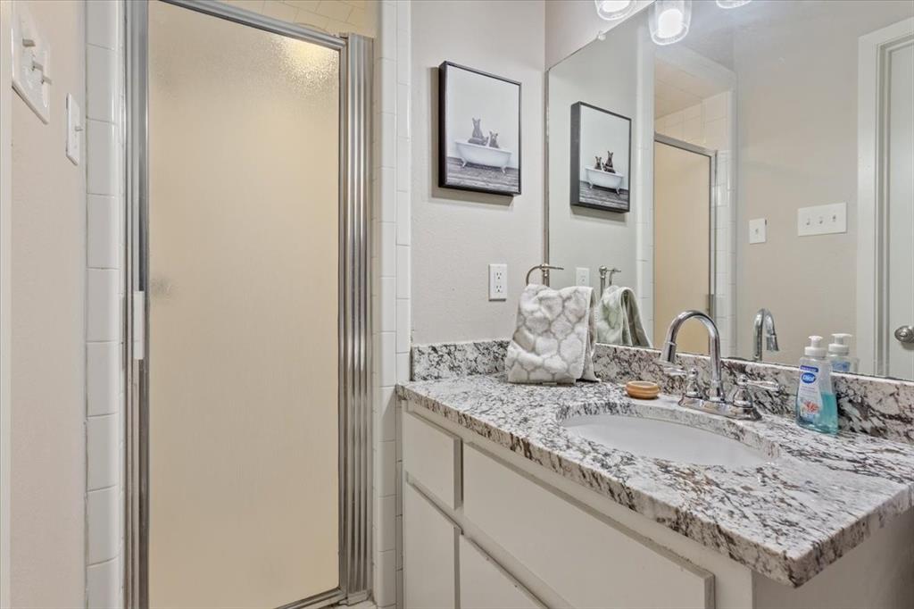 1214 Baylor Avenue 202 Property Photo 15