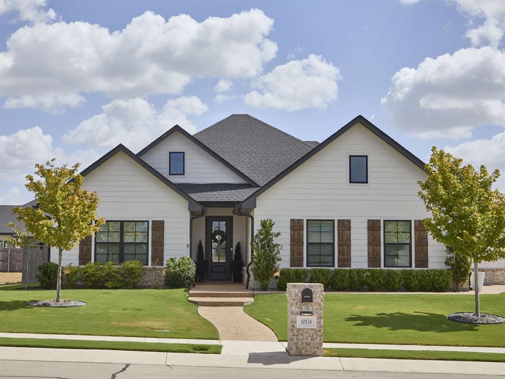 10124 Charmwood Drive Property Photo 1