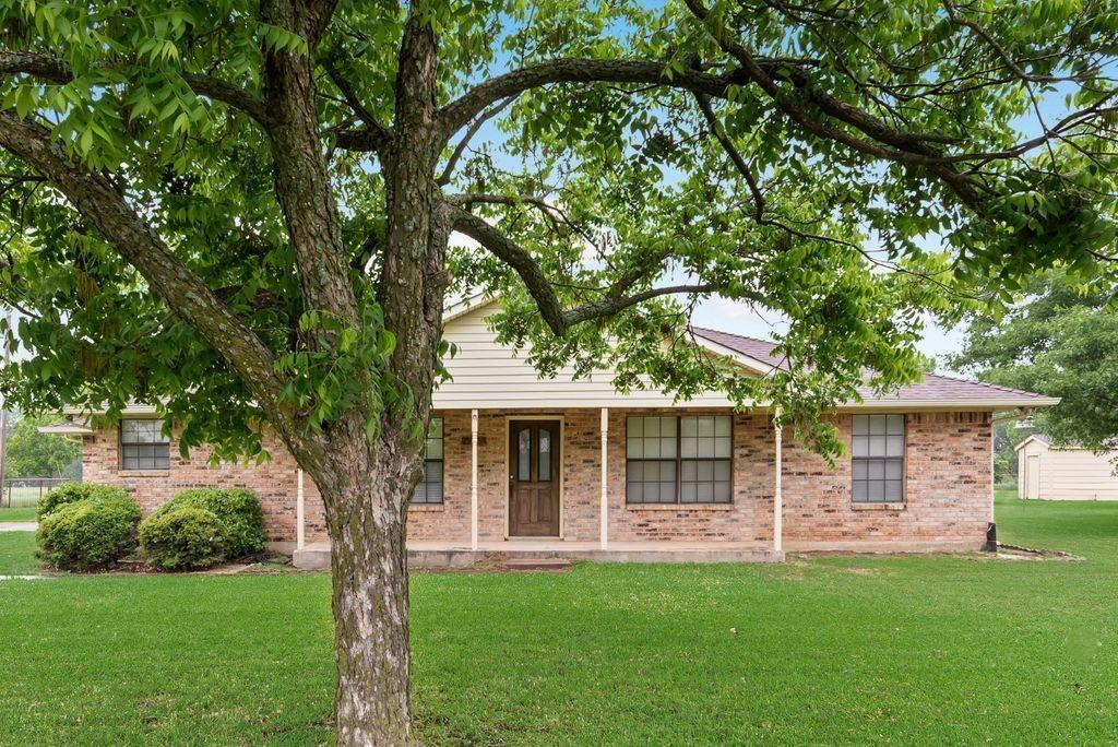 1635 Easy Street Property Photo 1