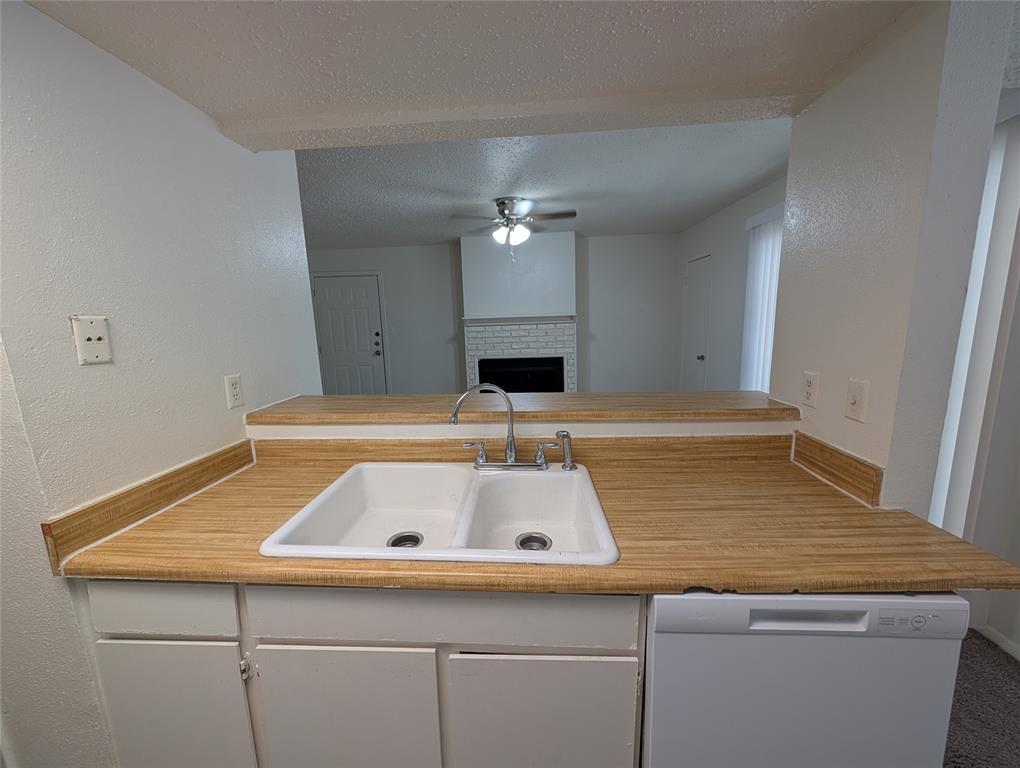 7431 Holly Hill Drive 204 Property Photo 6