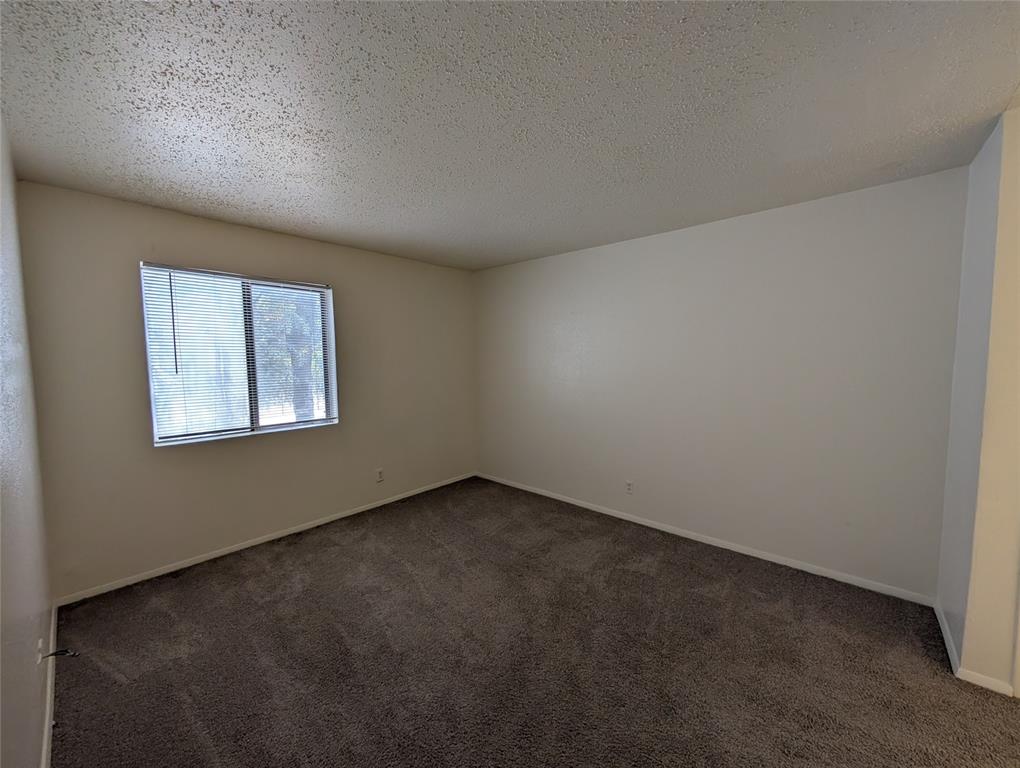 7431 Holly Hill Drive 204 Property Photo 8