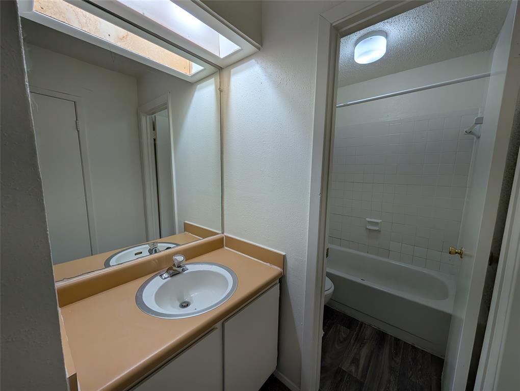 7431 Holly Hill Drive 204 Property Photo 9