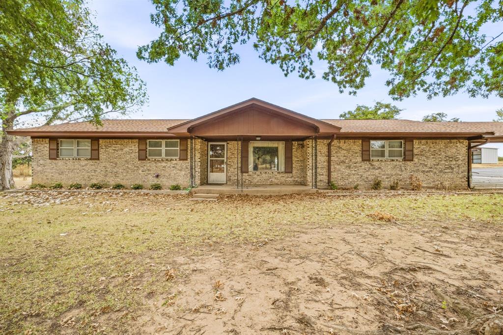 780 Highway 587 Property Photo 1