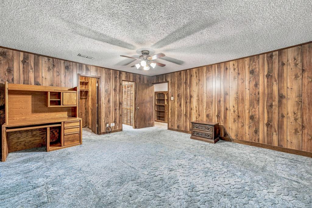 780 Highway 587 Property Photo 17
