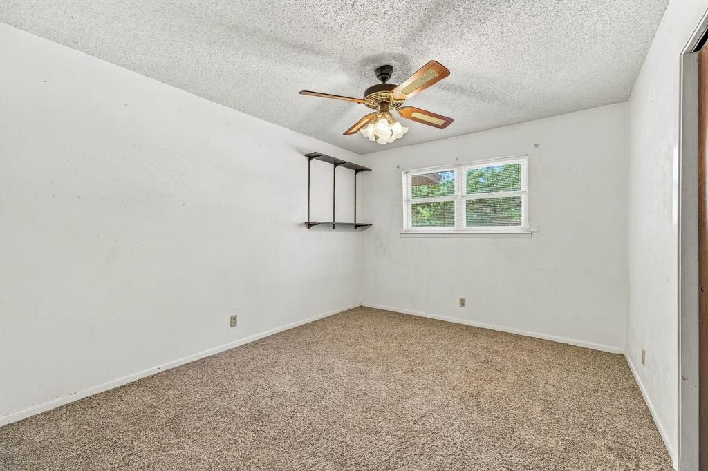 780 Highway 587 Property Photo 19