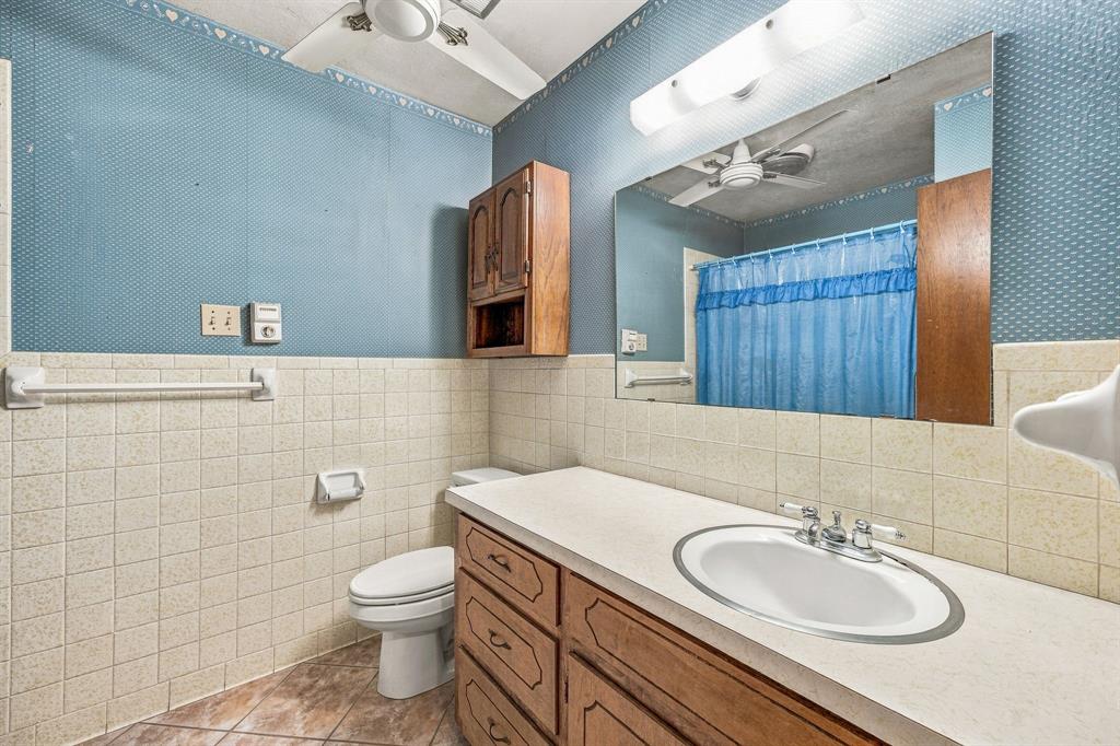 780 Highway 587 Property Photo 20