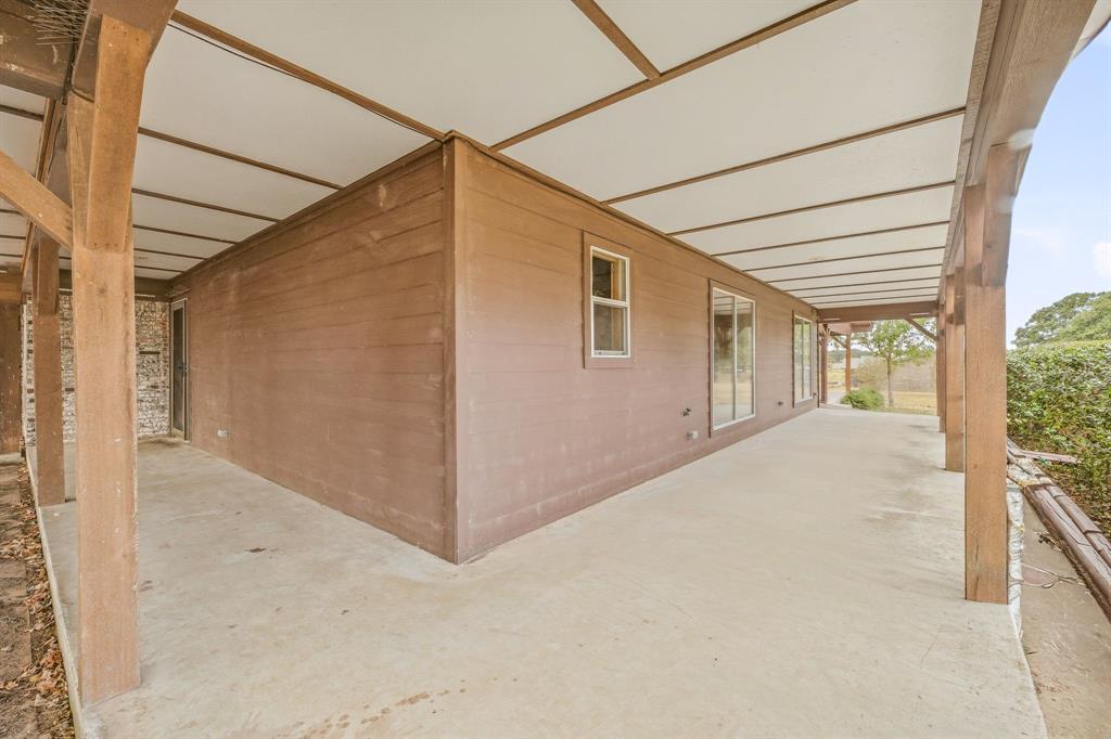 780 Highway 587 Property Photo 26