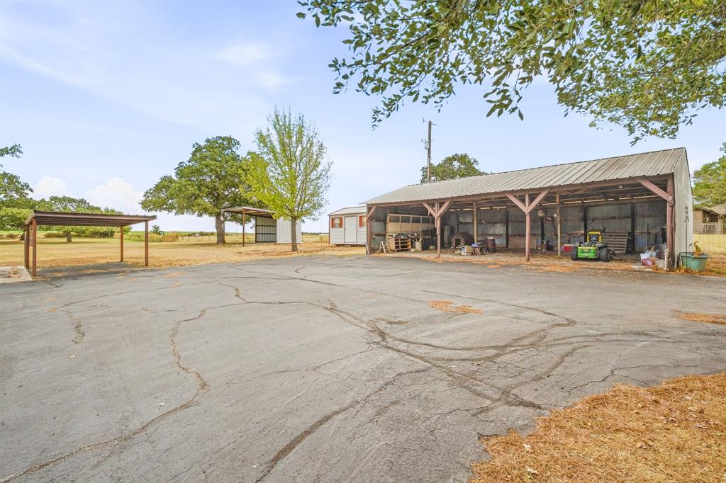 780 Highway 587 Property Photo 30